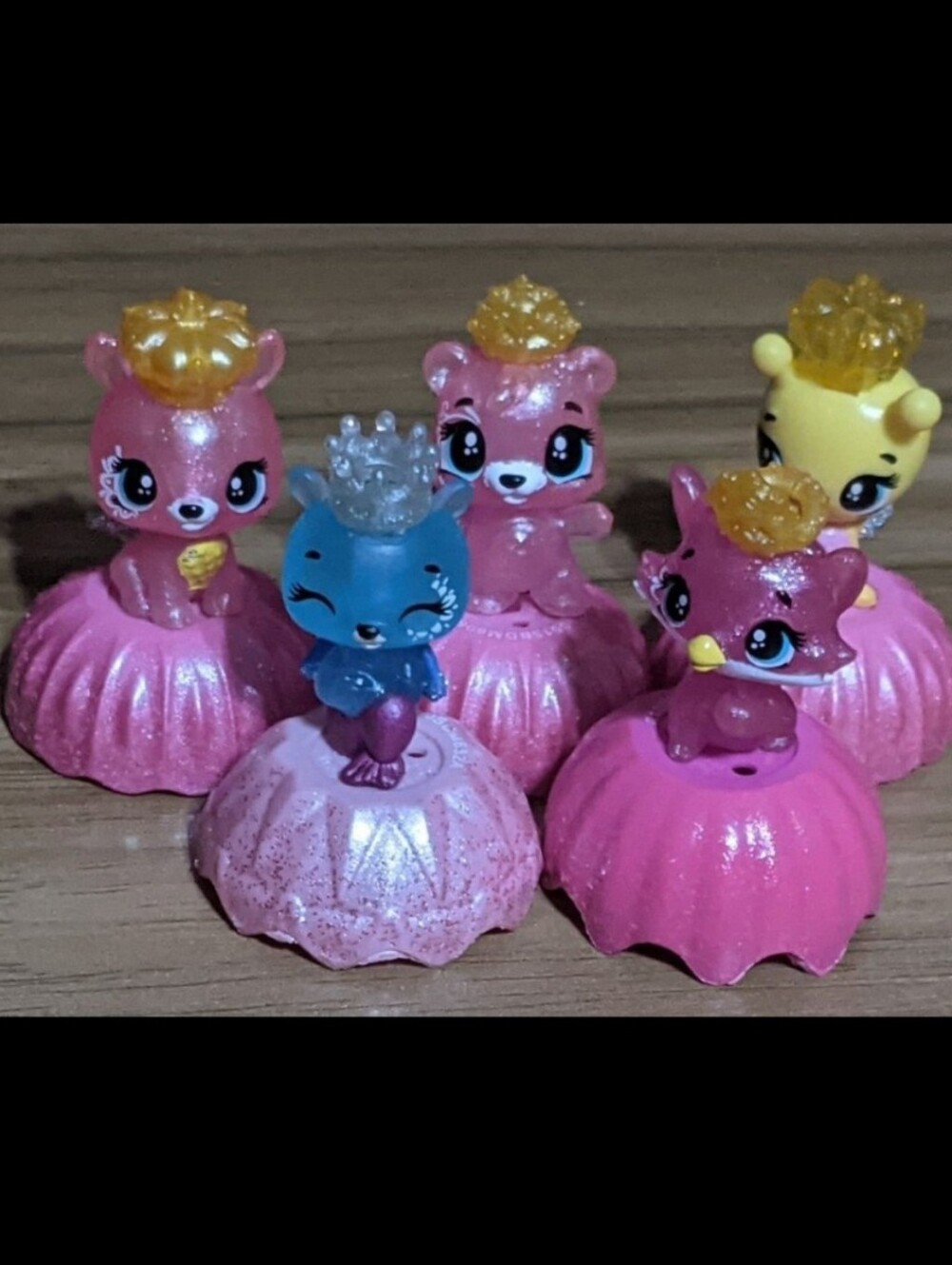 Hatchimals Season 6: The Royal Hatch Mini Figures